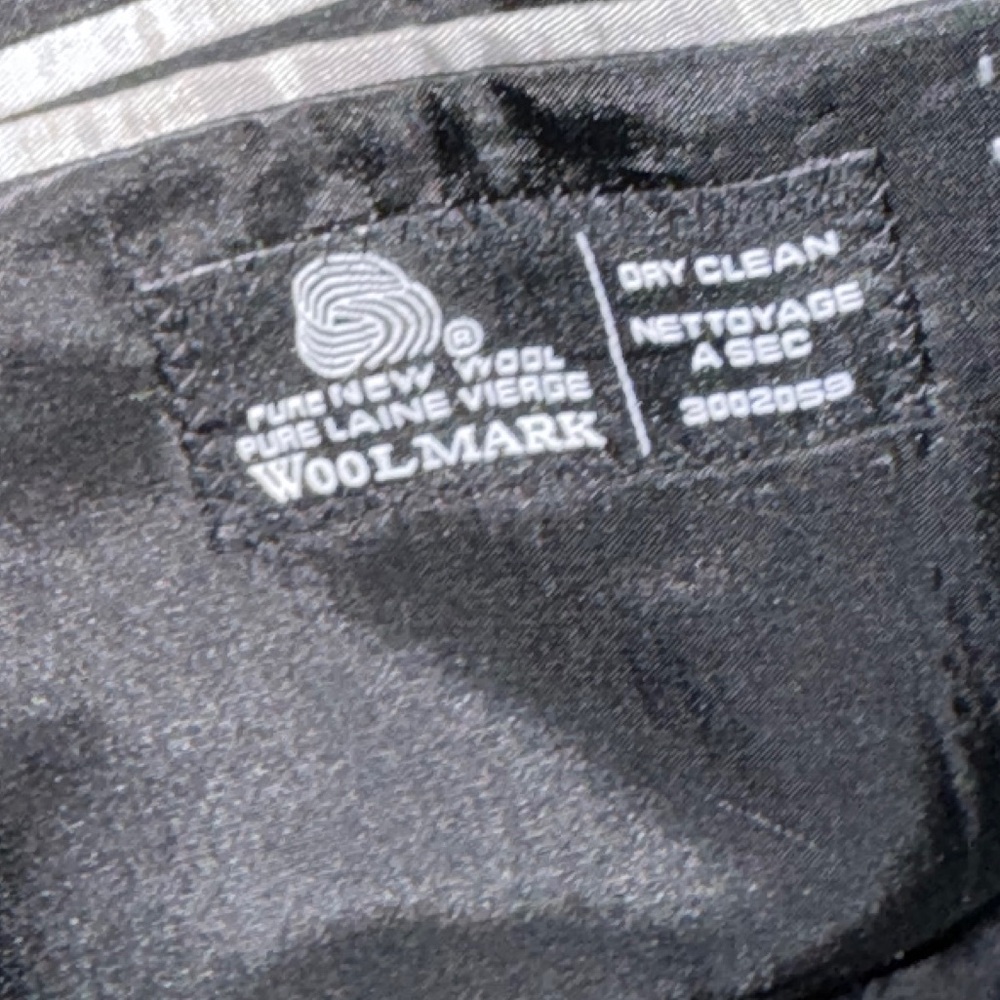 Jones New York regular 46.  Pant 36 inch waist    32 inches inseem